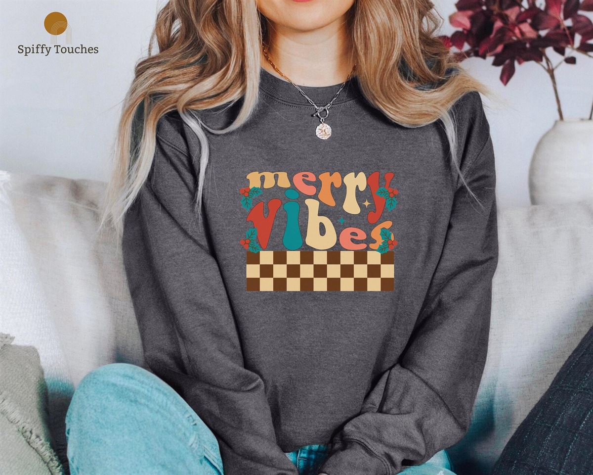 Merry Vibes Holiday T-shirt Fun Christmas Shirt Women’s Holiday Shirt Unisex Christmas Shirt Men’s Holiday Apparel Festive Sweater Size Up To 5xl