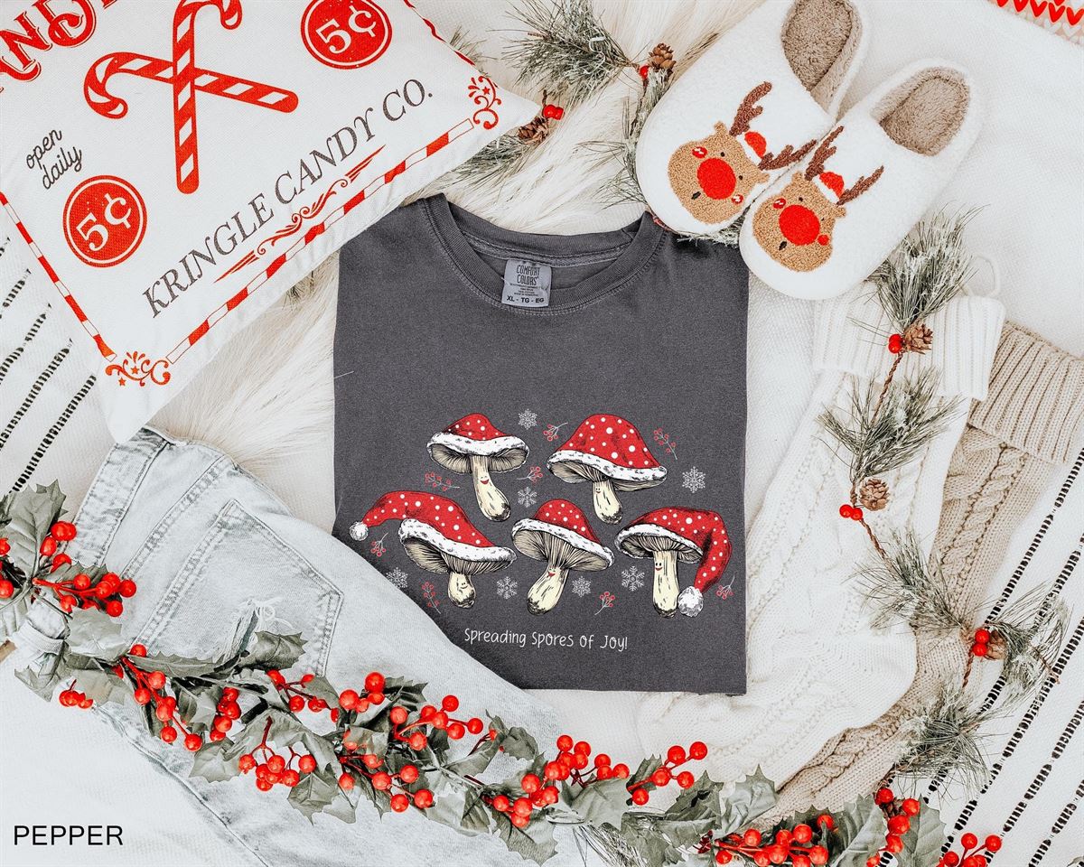 Mushroom Christmas Comfort Colors T-shirt Cute Mushrooms With Santa Hat Woman’s Fun X-mas Holiday Tee Shirt Mushroom Lovers Gift For Her Full Size Up To 5xl