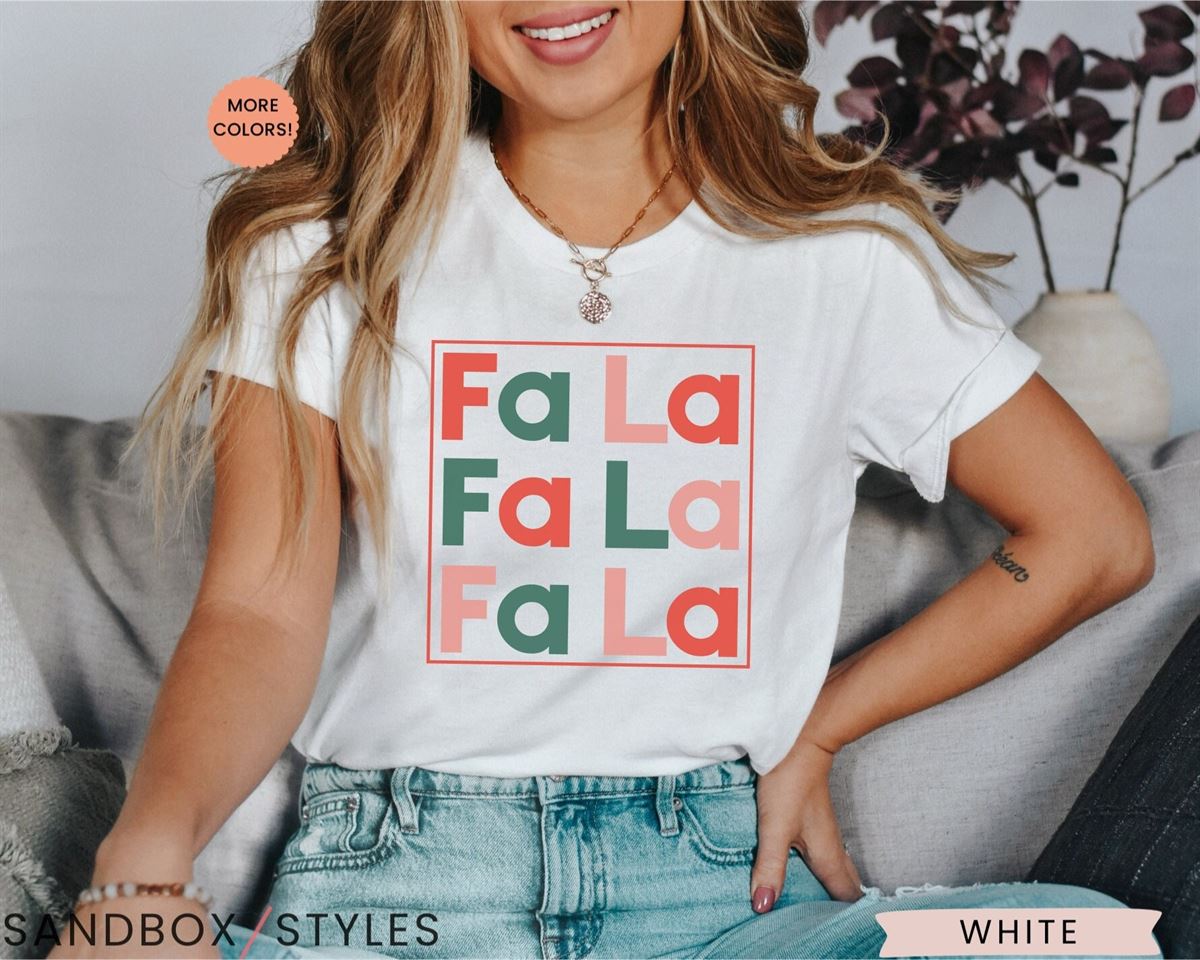 Retro Fa La La Christmas T-shirt For Women Trendy Holiday Oversized Shirt For Ladies Fun Winter Christmas Party Graphic T Shirt Plus Size Up To 5xl